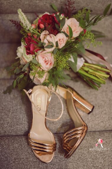 Florarie online, Buchete flori , Aranjamente flori , Magazin online de flori