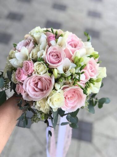 Florarie online, Buchete flori , Aranjamente flori , Magazin online de flori